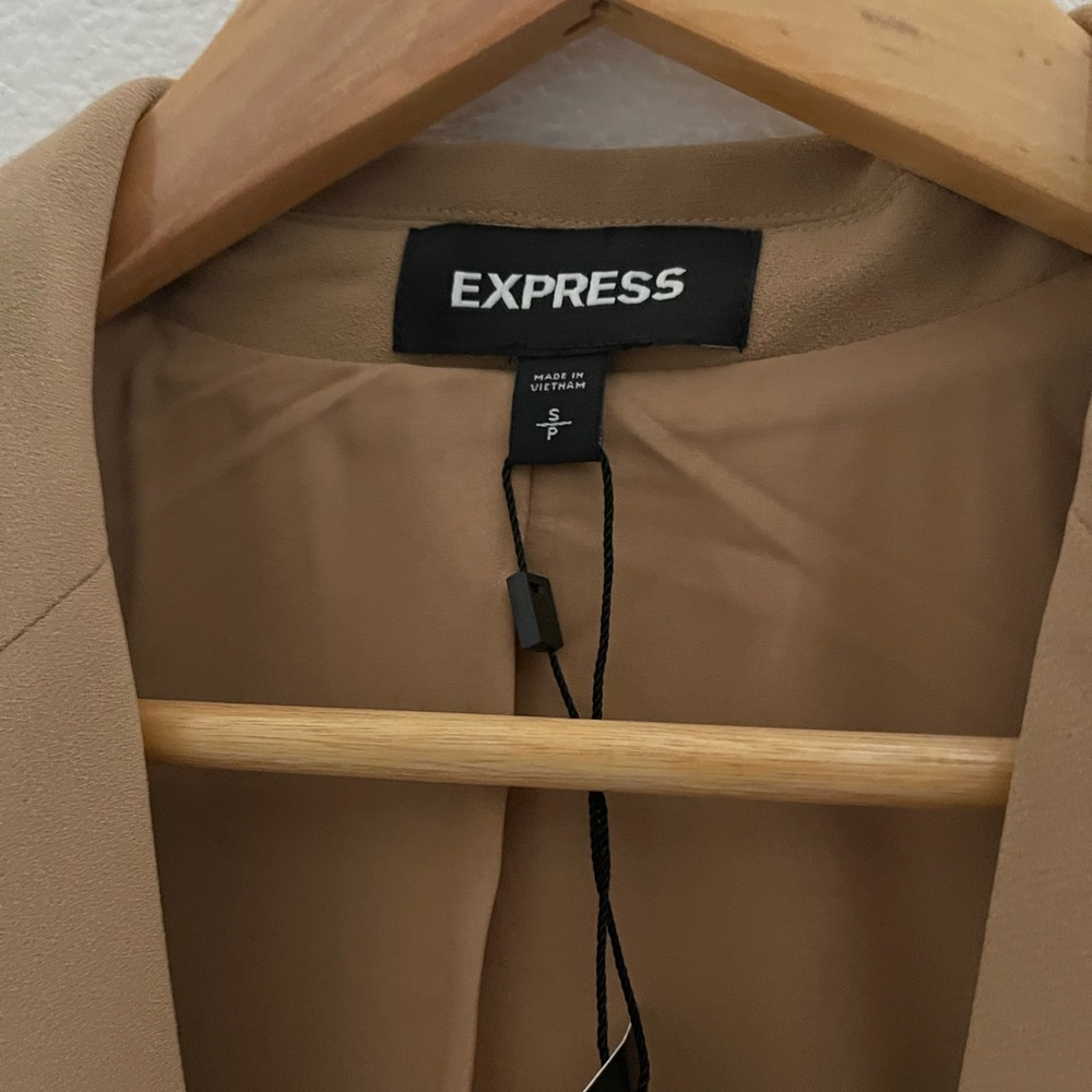 Express Blazer - Picture 11 of 12